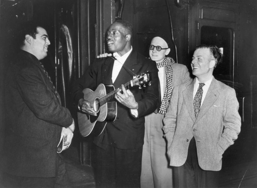 Big Bill Broonzy Photo 17